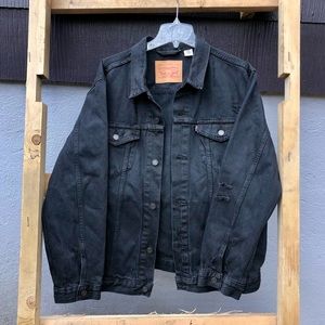Distressed Levi’s black denim jacket, oversized vintage 1990’s jean coat